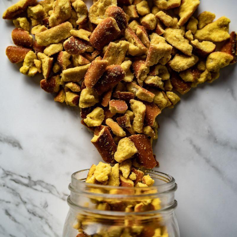 snyder's of hanover pretzel pieces honey mustard and onion